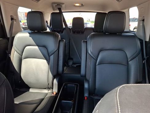Used 2023 Nissan Pathfinder SL w/ SL Premium Package AWD/4WD image 19