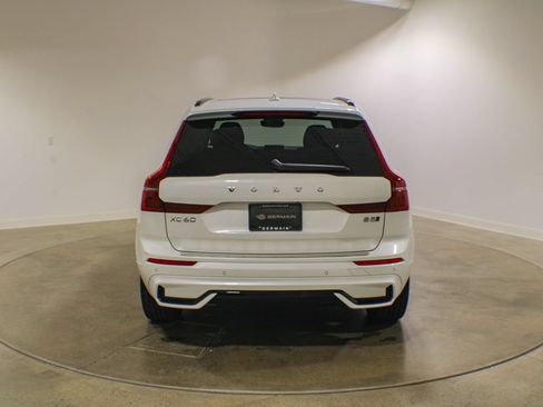 Certified 2026 Volvo XC60 B5 Plus AWD/4WD image 4