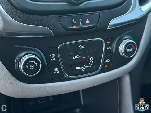 Certified 2023 Chevrolet Equinox LS FWD image 21