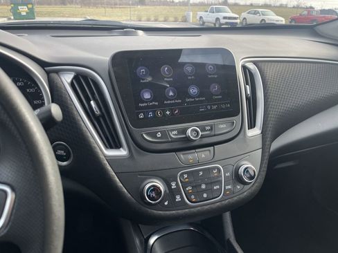 Used 2025 Chevrolet Malibu LT image 26