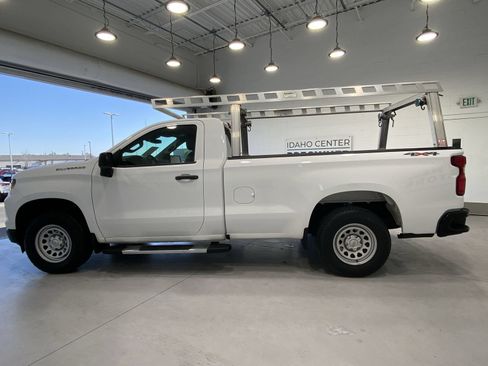 Used 2022 Chevrolet Silverado 1500 W/T w/ WT Value Package AWD/4WD image 5