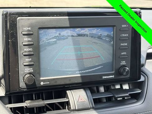 Used 2020 Toyota RAV4 XLE AWD/4WD image 16