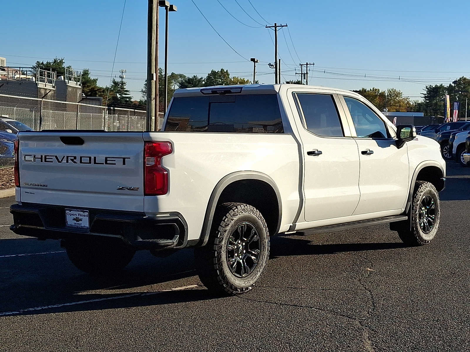 Used 2022 Chevrolet Silverado 1500 ZR2 w/ Technology Package AWD/4WD image 6