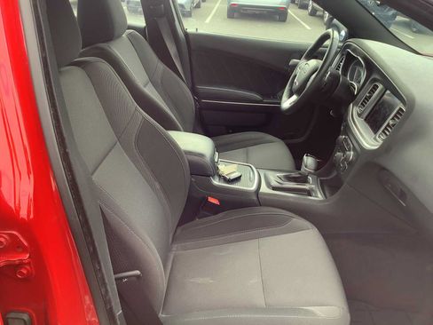 Used 2017 Dodge Charger R/T RWD image 15