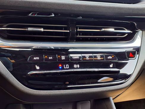 Used 2025 Buick Envista Avenir FWD image 9
