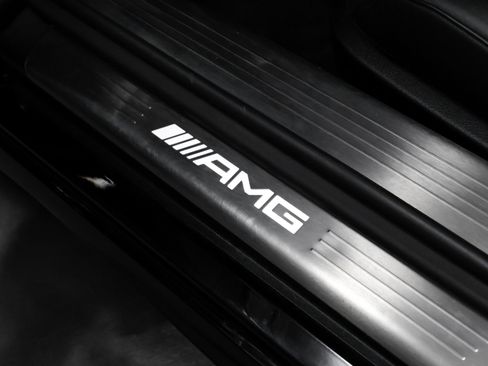 Used 2015 Mercedes-Benz SL 63 AMG w/ Driver Assistance Package image 32