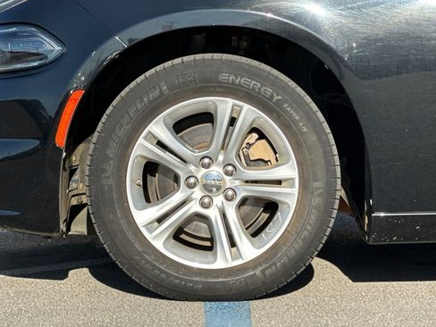 Used 2022 Dodge Charger SXT image 32