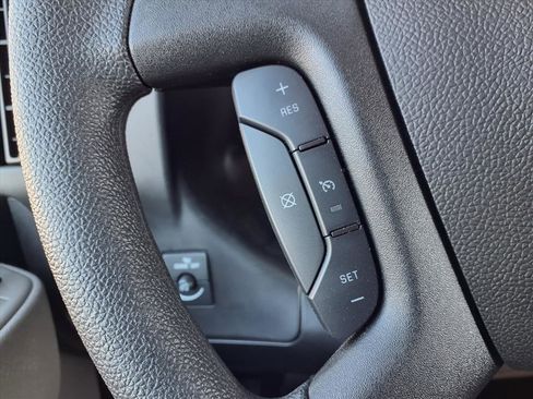 Used 2025 Chevrolet Express 3500 LT w/ LT Preferred Equipment Group image 11