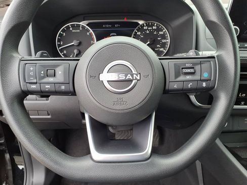 Used 2023 Nissan Rogue SV AWD/4WD image 14