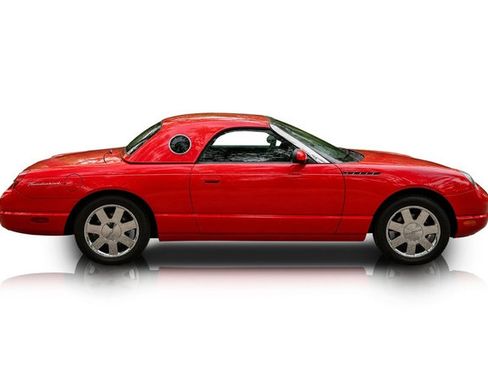 Used 2002 Ford Thunderbird RWD image 2