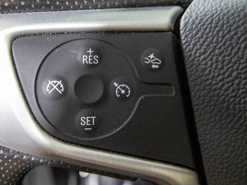 Used 2023 GMC Terrain SLE w/ Driver Convenience Package FWD image 35