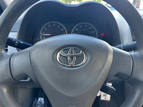 Used 2009 Toyota Corolla LE FWD image 32