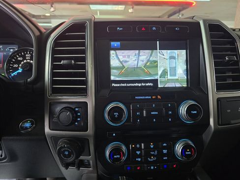 Used 2017 Ford F150 Platinum w/ Technology Package image 22