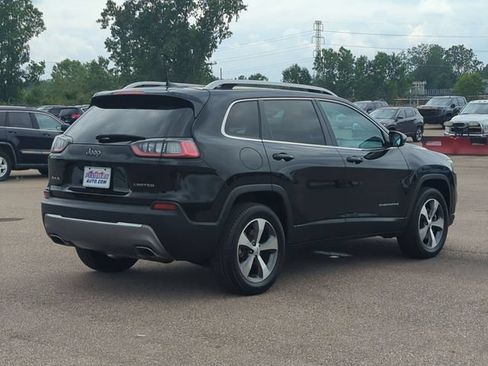 Used 2021 Jeep Cherokee Limited AWD/4WD image 3