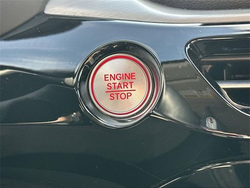 Used 2025 Acura MDX SH-AWD image 16