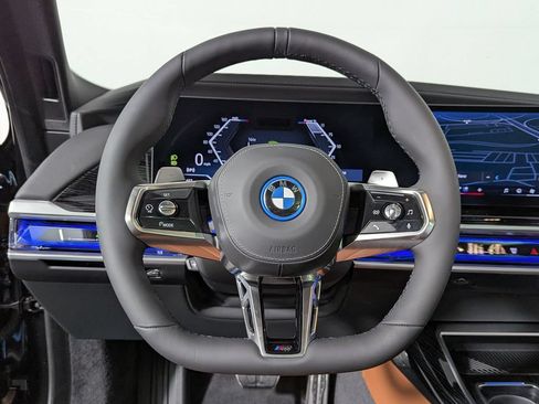 New 2026 BMW 750e xDrive AWD/4WD image 25