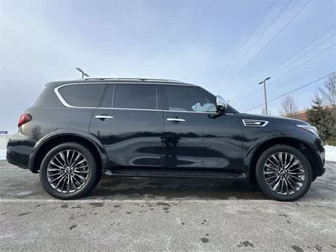 Used 2024 INFINITI QX80 Sensory w/ Cargo Package image 3