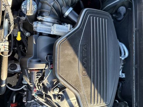 Used 2020 GMC Acadia SLT w/ Premium Package image 39