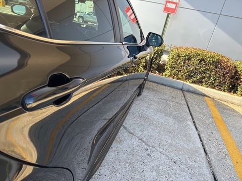 Used 2020 Toyota Camry SE image 16