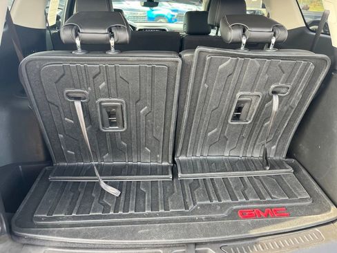 Used 2021 GMC Acadia Denali w/ Denali Ultimate Package image 26