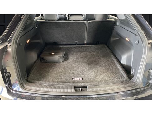 Used 2022 Volkswagen Atlas Cross Sport SE AWD/4WD image 26