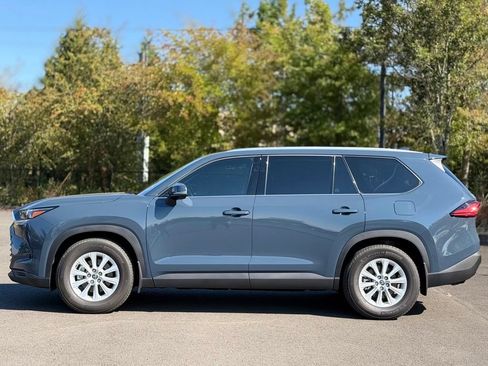 Certified 2024 Toyota Grand Highlander AWD Hybrid image 2