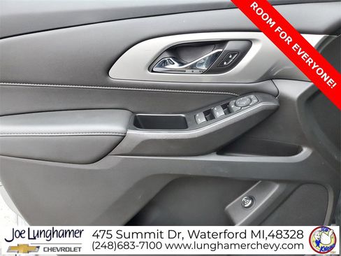 Used 2023 Chevrolet Traverse LT image 21