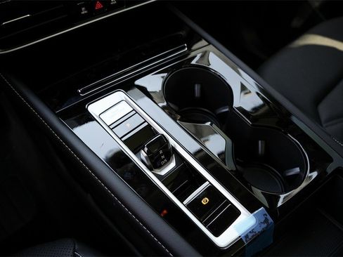 New 2026 Volkswagen Atlas SE image 15