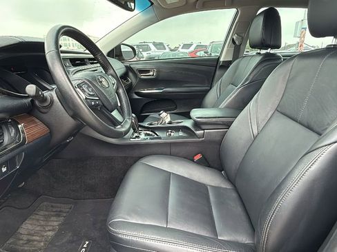 Used 2015 Toyota Avalon XLE Touring FWD image 10