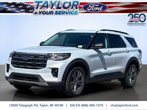 Used 2026 Ford Explorer Active w/ Active Comfort Package AWD/4WD image 1