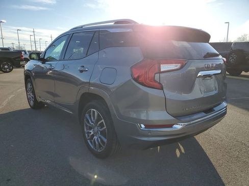 Used 2023 GMC Terrain Denali image 3
