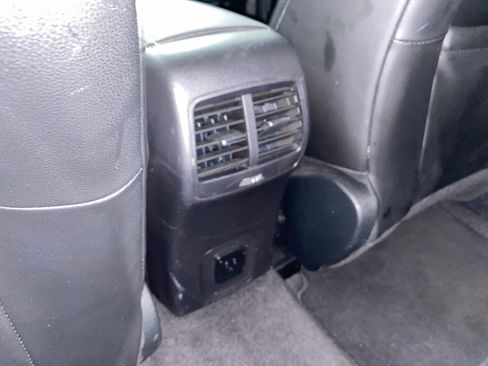 Used 2020 Ford Escape Titanium AWD/4WD image 14