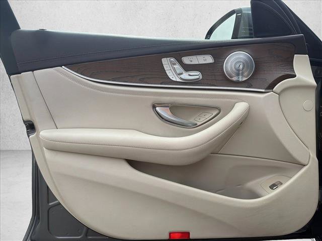 Used 2018 Mercedes-Benz E 300 4MATIC image 10