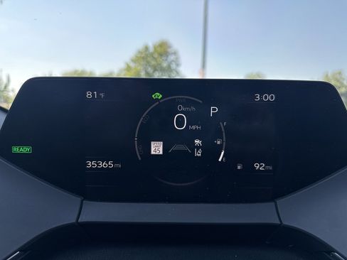 Used 2023 Toyota Prius Limited AWD/4WD image 12