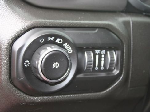 Used 2022 Jeep Wrangler Unlimited Sport AWD/4WD image 12