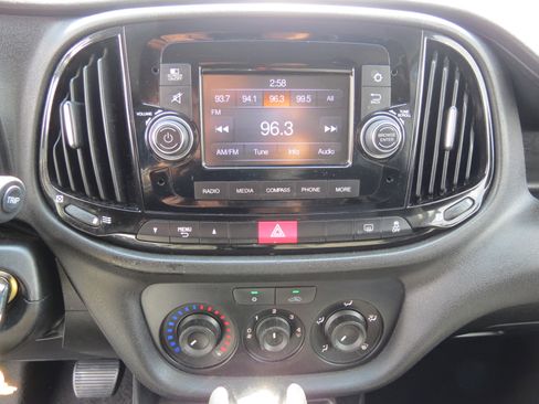 Used 2018 RAM ProMaster City Tradesman SLT image 21