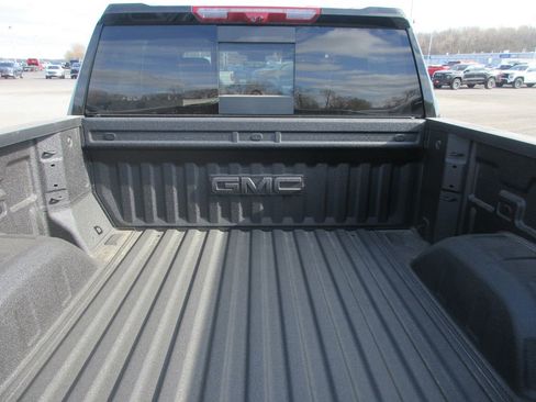New 2026 GMC Sierra 1500 AT4X AWD/4WD image 6