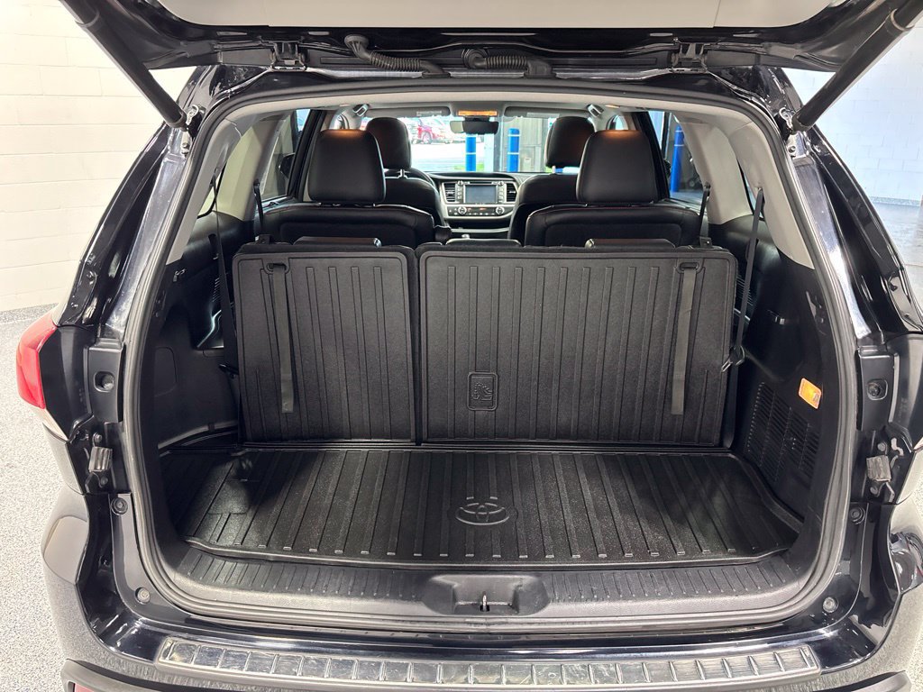 Used 2019 Toyota Highlander SE AWD/4WD image 49