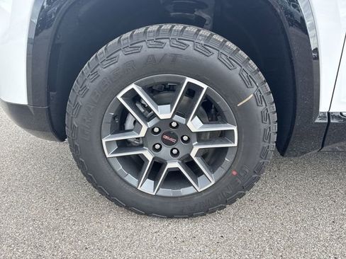 New 2026 GMC Terrain AT4 image 10