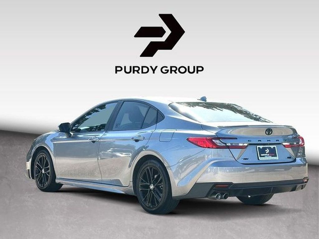 Used 2025 Toyota Camry SE w/ Convenience Package FWD image 6