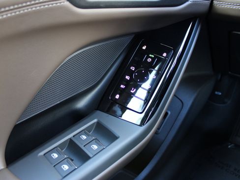 New 2025 Audi A6 e-tron Premium image 20