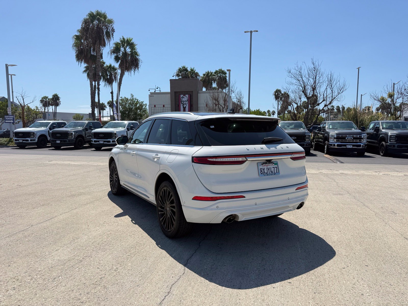 Used 2021 Lincoln Corsair Reserve FWD image 2