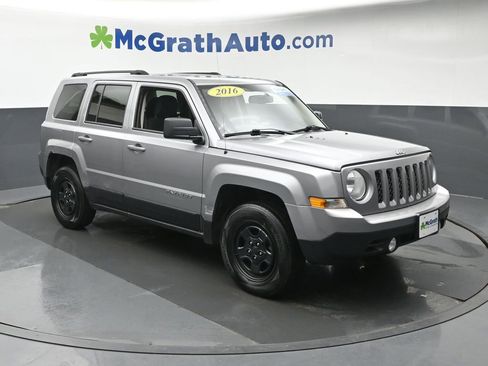 Used 2016 Jeep Patriot Sport w/ Power Value Group image 2