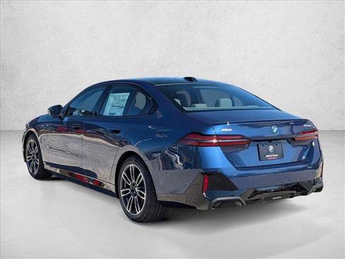 New 2026 BMW 550e xDrive AWD/4WD image 9