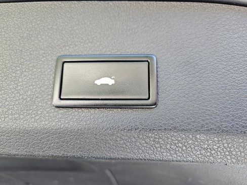 Used 2010 Audi Q7 3.6 Premium Plus w/ Premium Plus Pkg image 8