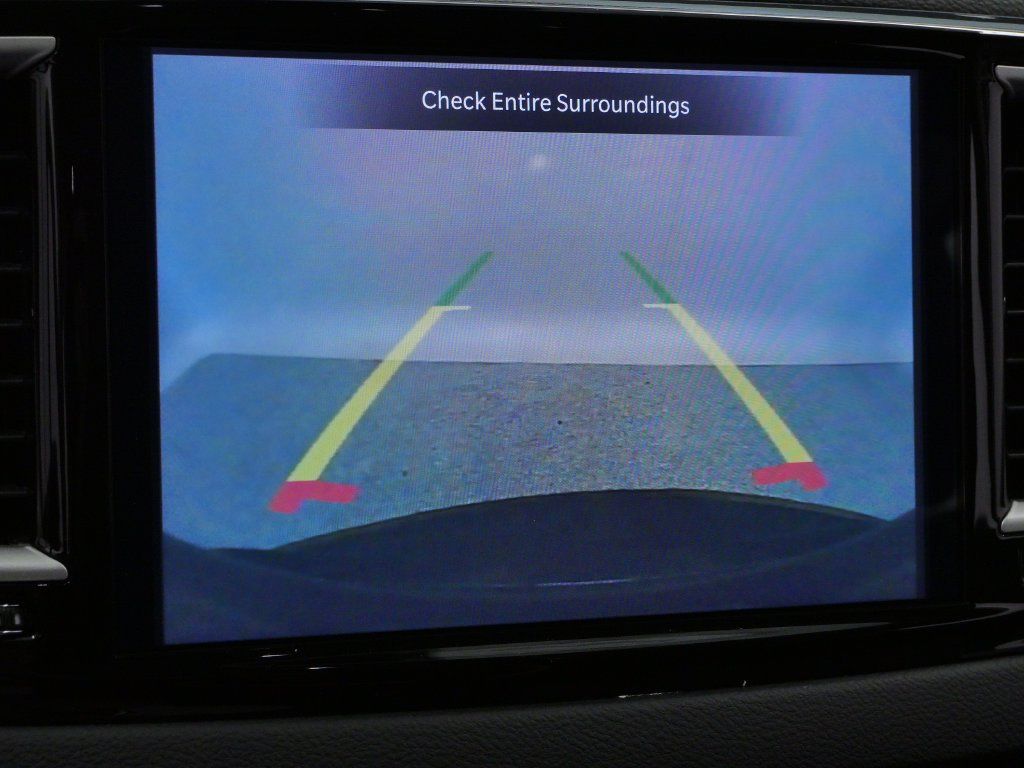 Certified 2023 Chrysler Pacifica Touring-L FWD image 29