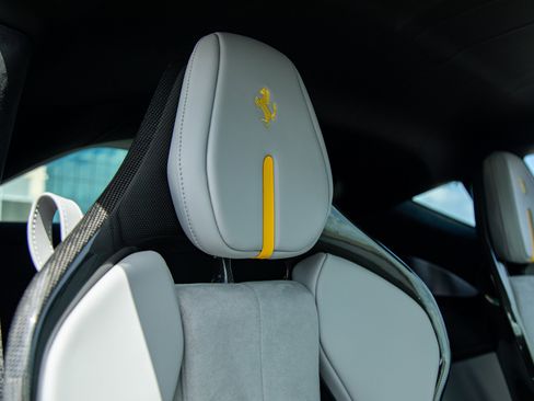 Certified 2025 Ferrari 12Cilindri RWD image 20