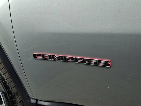 Certified 2022 Jeep Compass Trailhawk w/ Sun and Sound Group AWD/4WD image 31