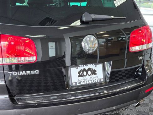 Used 2004 Volkswagen Touareg V8 AWD/4WD image 12