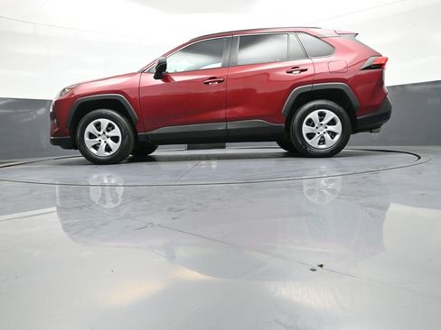 Used 2020 Toyota RAV4 LE AWD/4WD image 32